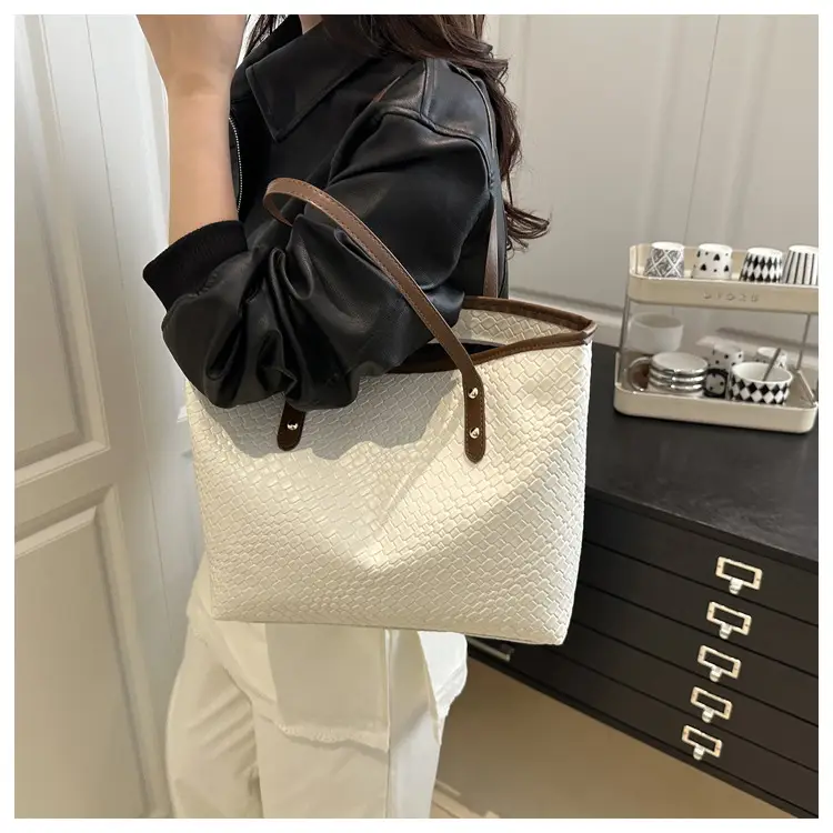 Trendy Brown Woven Shoulder Tote Bag Large Capacity — feature 12