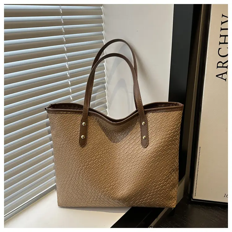Trendy Brown Woven Shoulder Tote Bag Large Capacity — feature 21