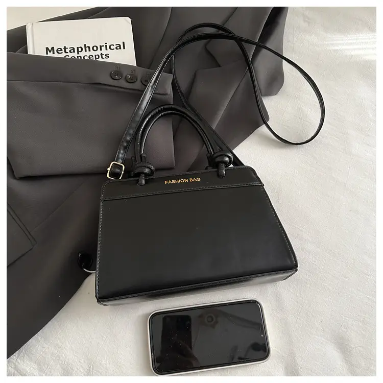 2026 Summer Shoulder Bag Tote Crossbody Leather Handbag Set — feature 13
