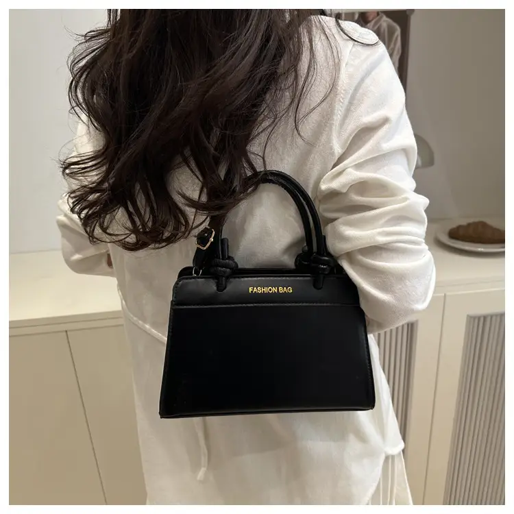 2026 Summer Shoulder Bag Tote Crossbody Leather Handbag Set — feature 9