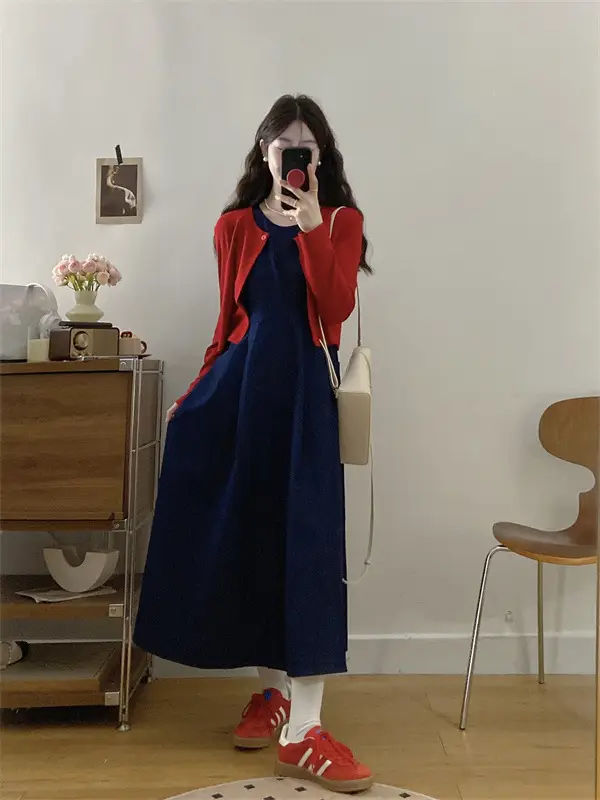 Plus Size Red Denim Vest Set for Spring — feature 7