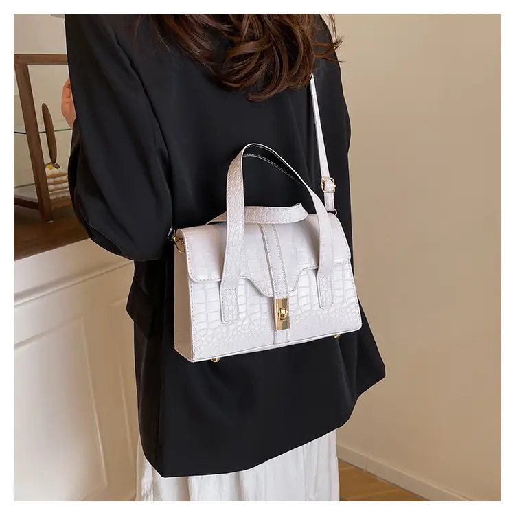 2025 Red Crocodile Bag for Women Commuter Shoulder Crossbody — feature 10