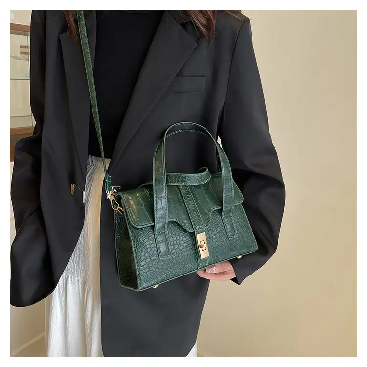 2025 Red Crocodile Bag for Women Commuter Shoulder Crossbody — feature 13