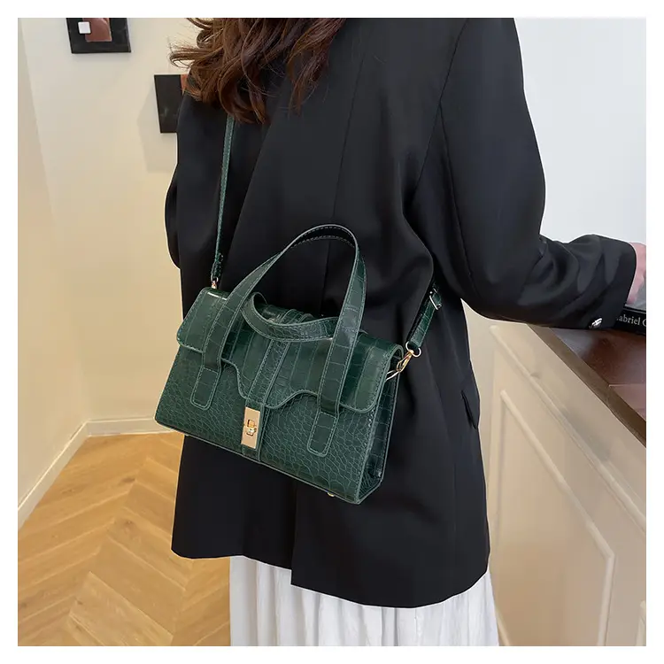 2025 Red Crocodile Bag for Women Commuter Shoulder Crossbody — feature 14