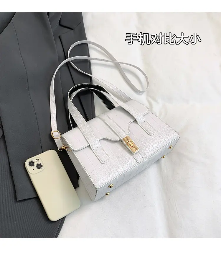 2025 Red Crocodile Bag for Women Commuter Shoulder Crossbody — feature 6