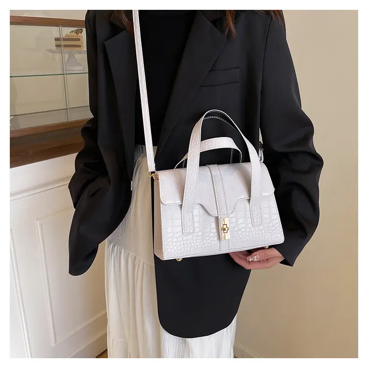 2025 Red Crocodile Bag for Women Commuter Shoulder Crossbody — feature 9