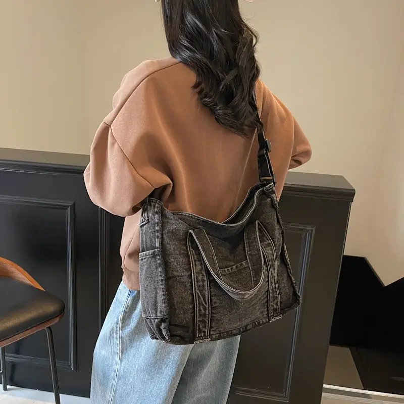 Denim Shoulder Bag Large Capacity Artistic Commuter Bag - Image 5