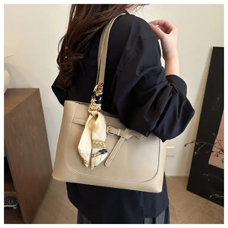 Women's Silk Scarf Bag with Large Capacity Shoulder Commuter Tote — feature 8