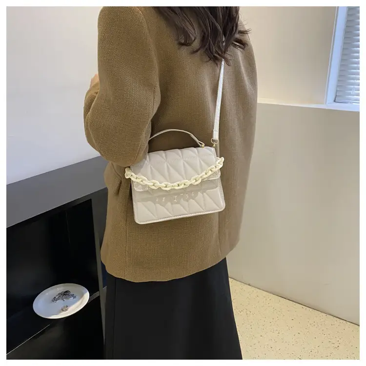 Black Quilted Chain Shoulder Bag for Women 2024 — feature 20