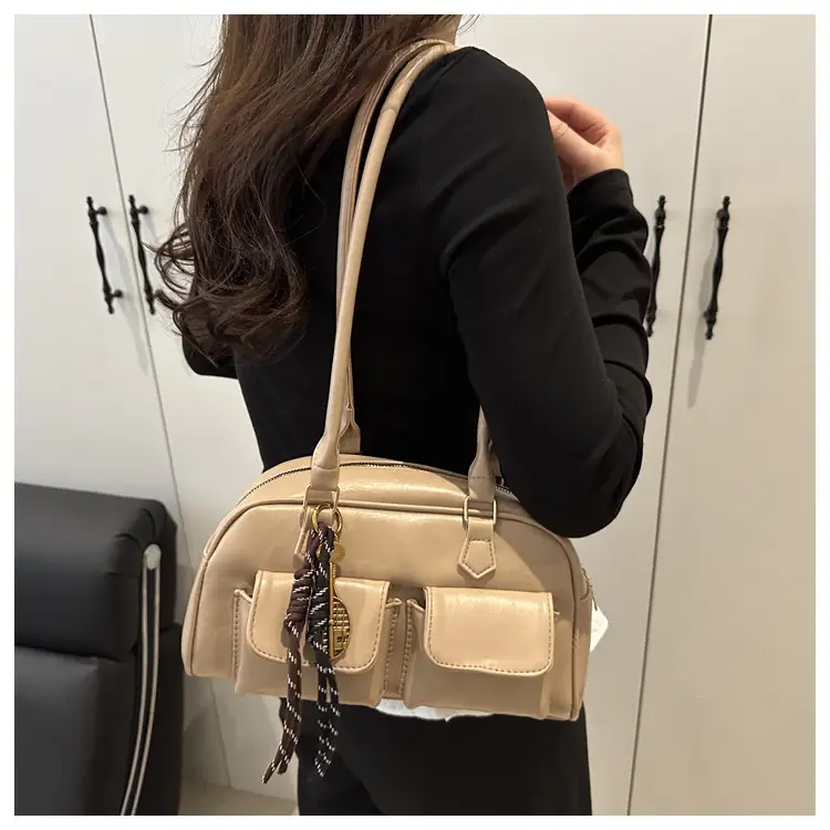 Vintage Distinctive Commuter Handbag 2025 New — feature 12