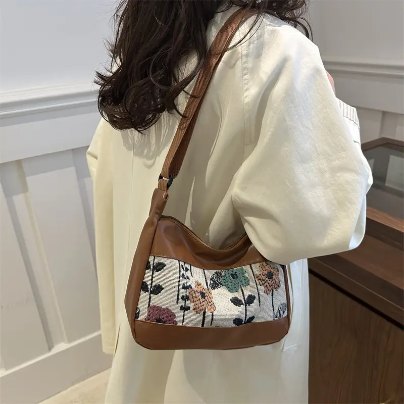 Women's Floral Crossbody Bag Set of 3 - Image 4