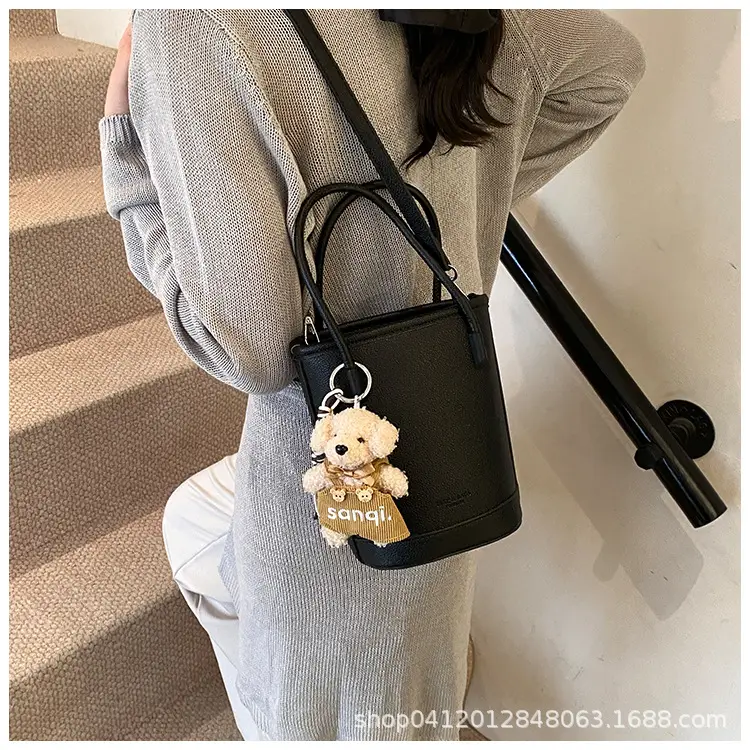 Beige Soft Leather One-Shoulder Crossbody Bag for Women — feature 16