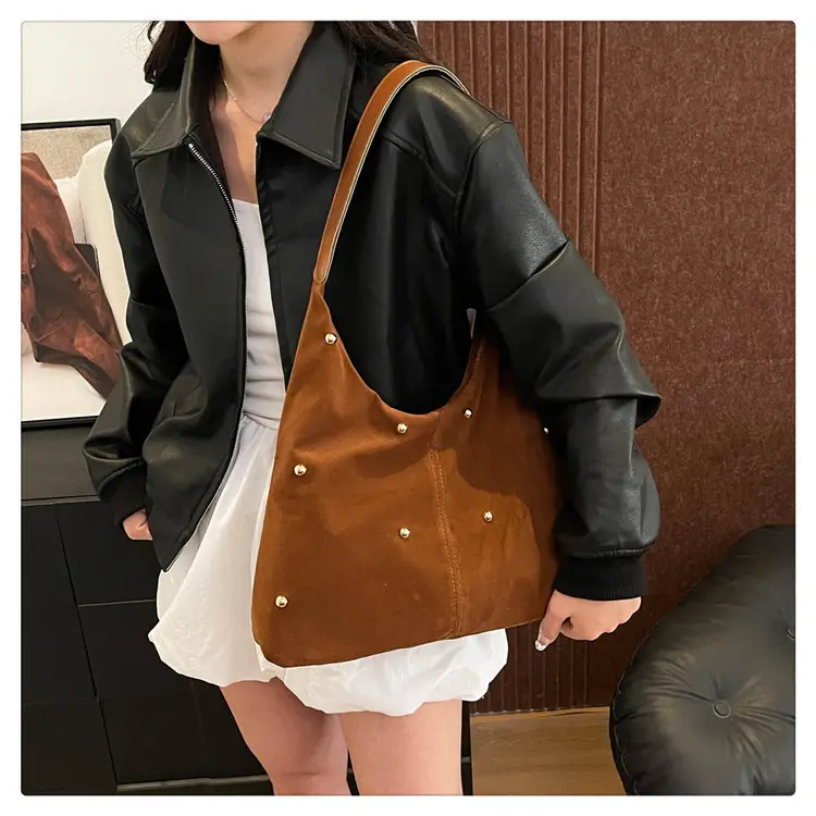 2025 Women's Beige Pearl Embellished Shoulder Bag — feature 13