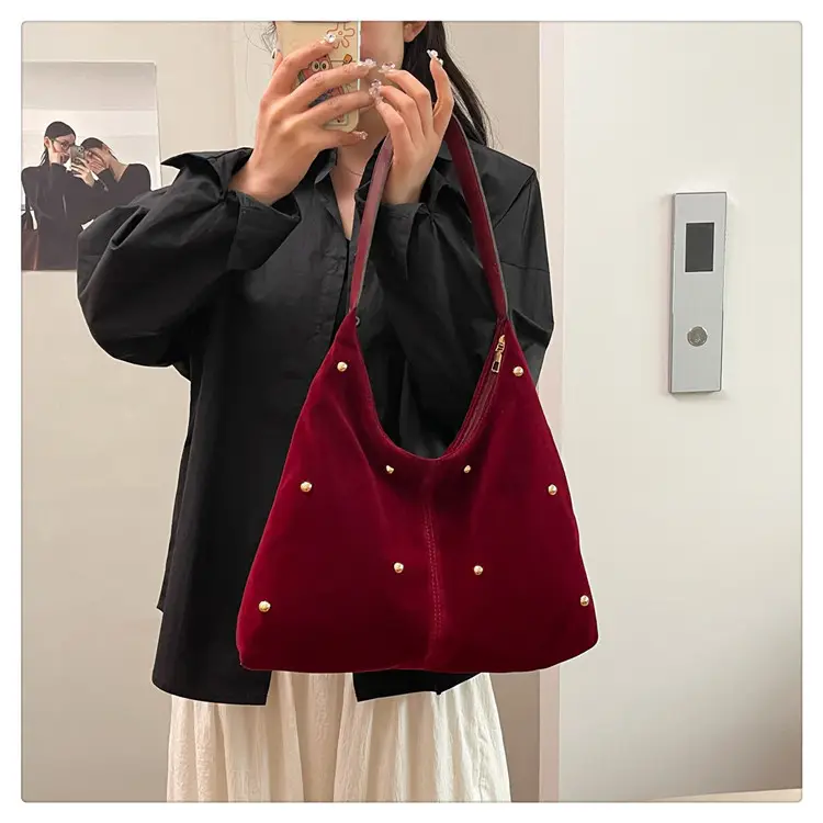 2025 Women's Beige Pearl Embellished Shoulder Bag — feature 16