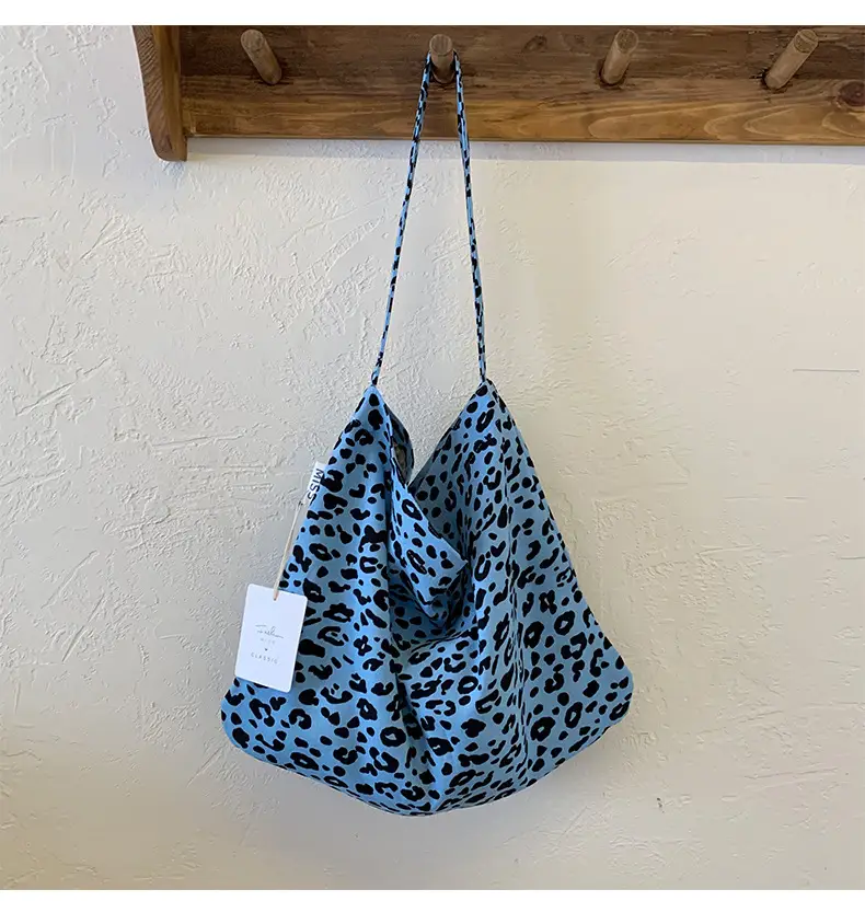 Women's Leopard Print Crossbody Bags Large Capacity — feature 12