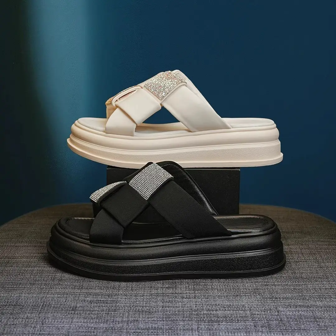 Casual Thick-soled Sandals and Slippers for Women 2025 New Summer High-end Sense Roman Rhinestone Slippers Elegant Fairy Style — feature 2