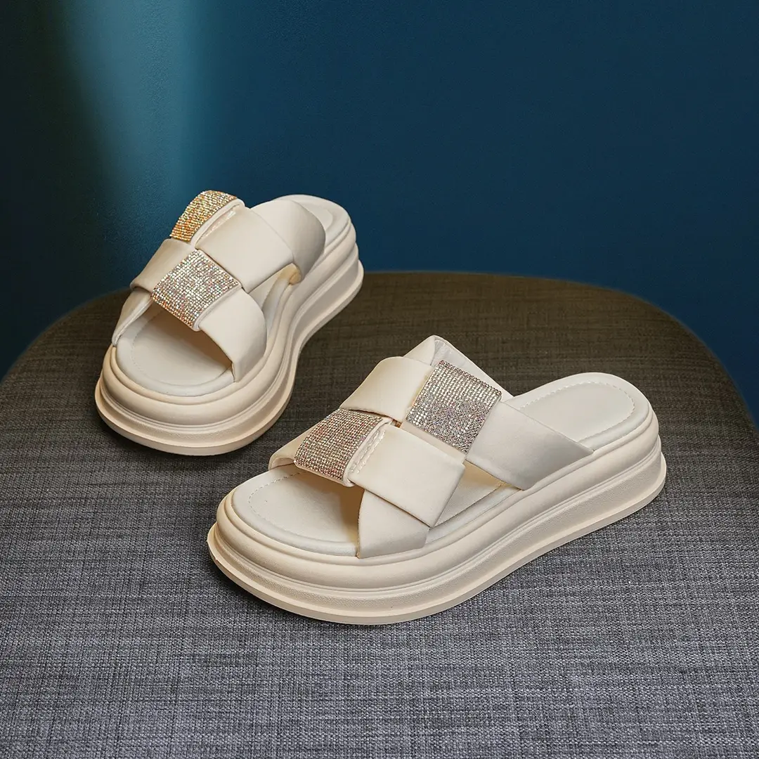 Casual Thick-soled Sandals and Slippers for Women 2025 New Summer High-end Sense Roman Rhinestone Slippers Elegant Fairy Style — feature 4