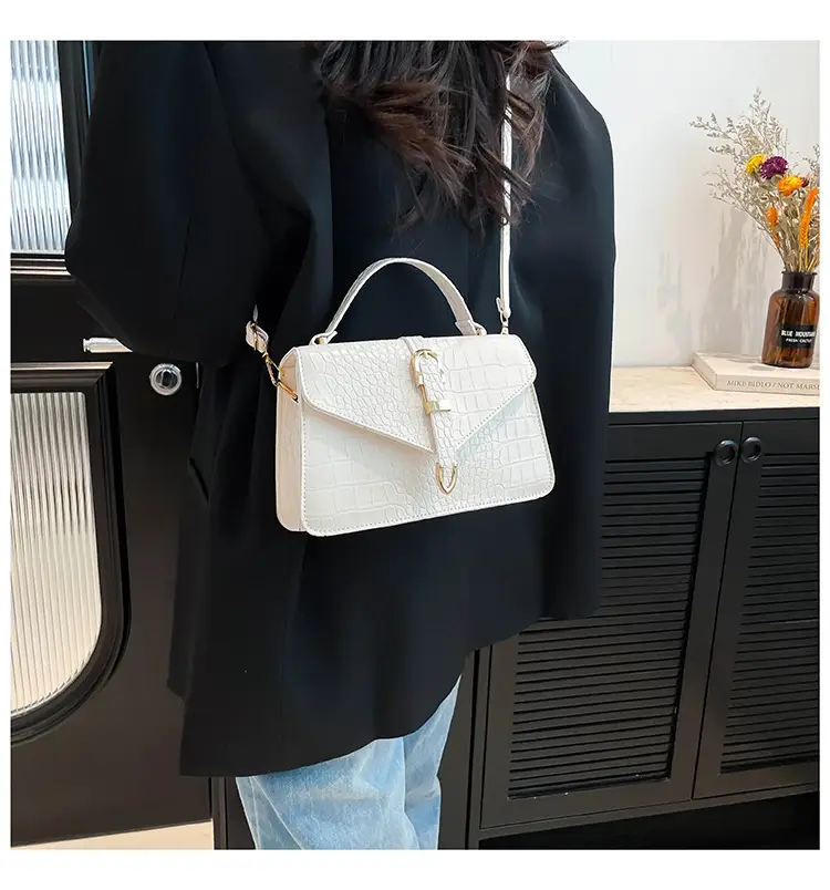 2025 Croc Pattern Shoulder Crossbody Bag Brown White Black β feature 12