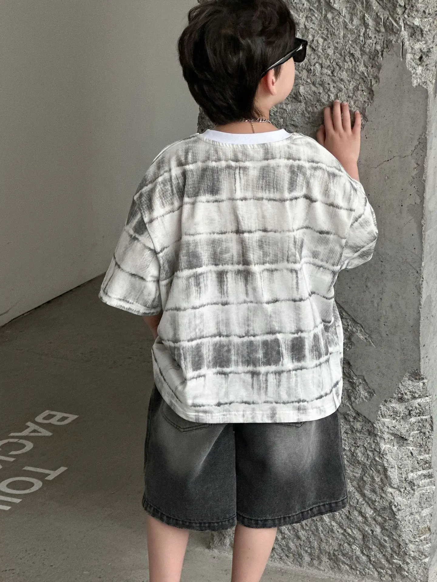 Boys Pure Cotton Tie-Dye Short Sleeve T-Shirt Medium