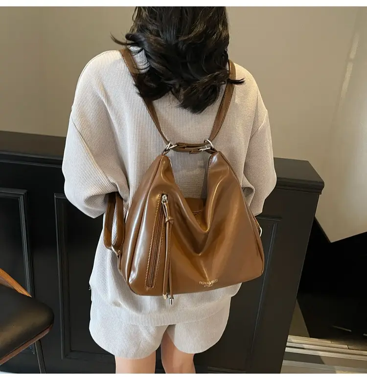 Korean Style Gold Leather Tote Bag 2025 — feature 15