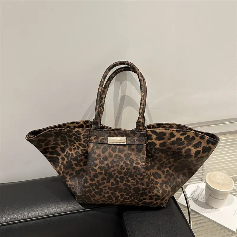 2025 Leopard Print Large Shoulder Bag for Women