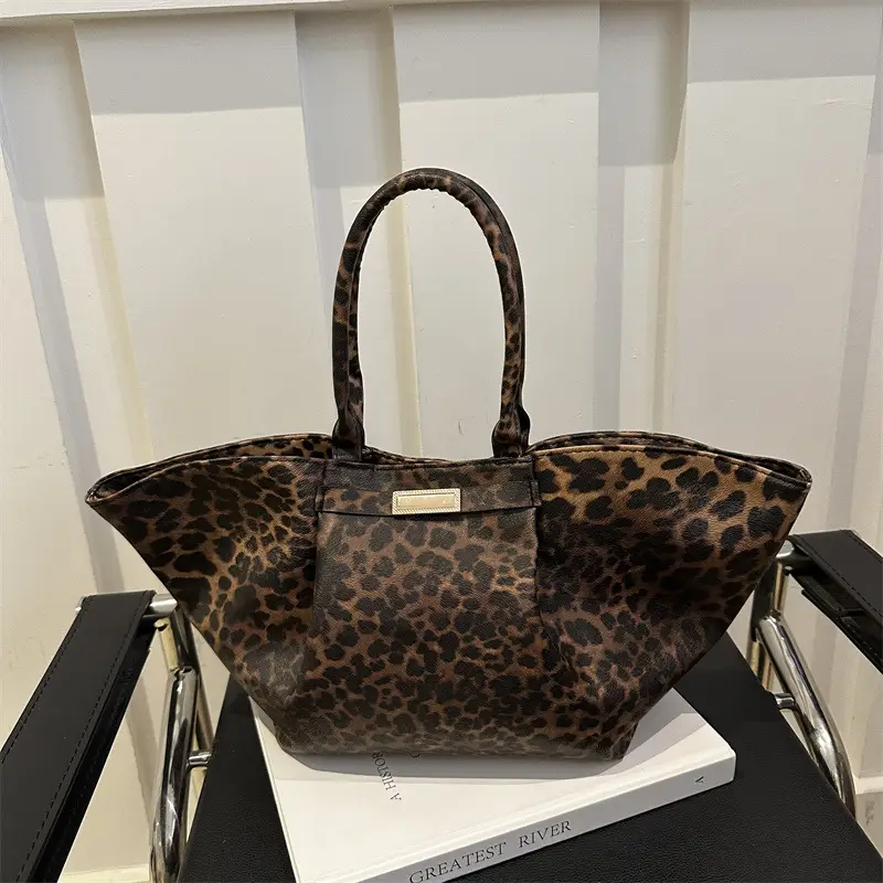 2025 Leopard Print Large Shoulder Bag for Women