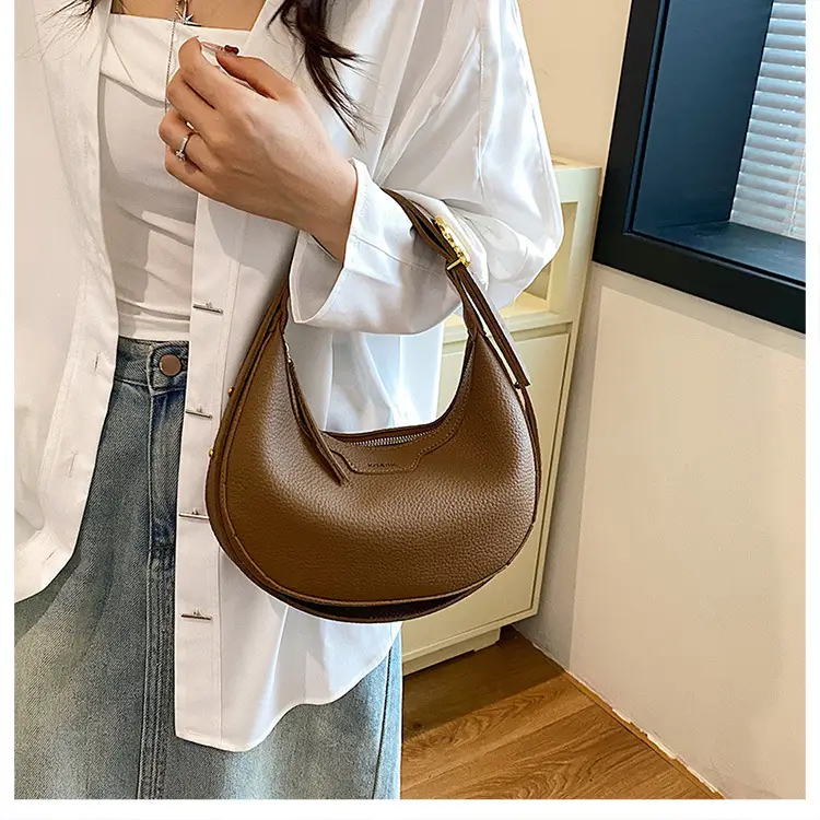Minimalist Brown Leather Shoulder Bag with Adjustable Strap — feature 11