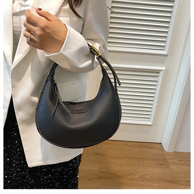 Minimalist Brown Leather Shoulder Bag with Adjustable Strap — feature 20