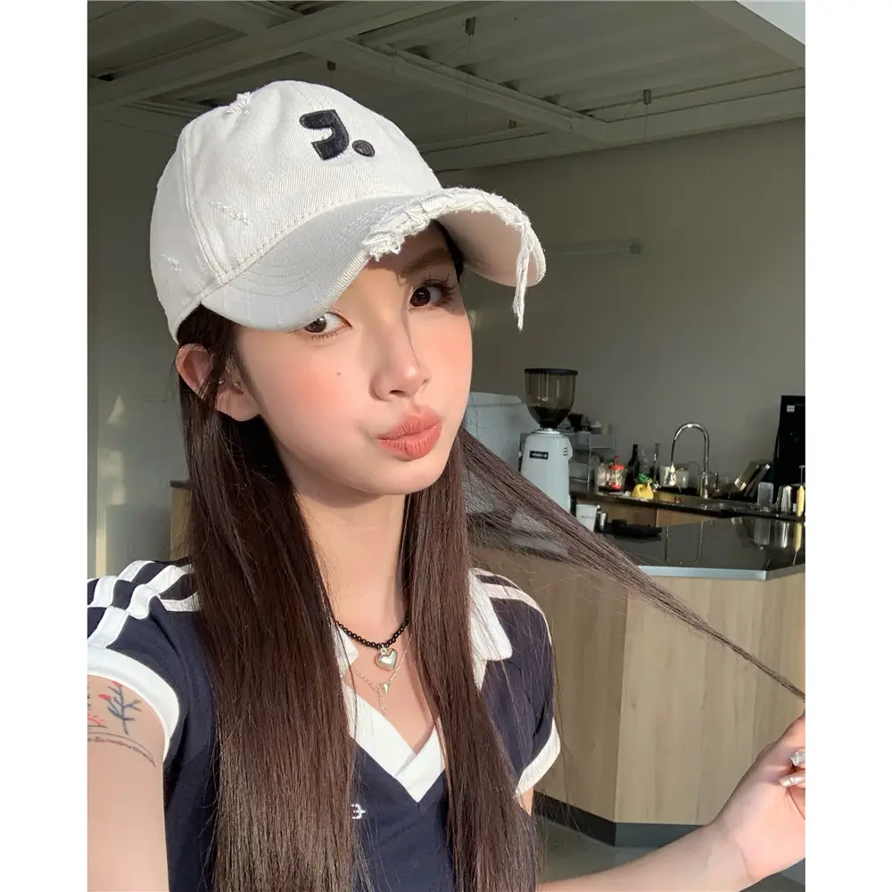 Susu Cherry Embroidered Baseball Cap Black - Image 9