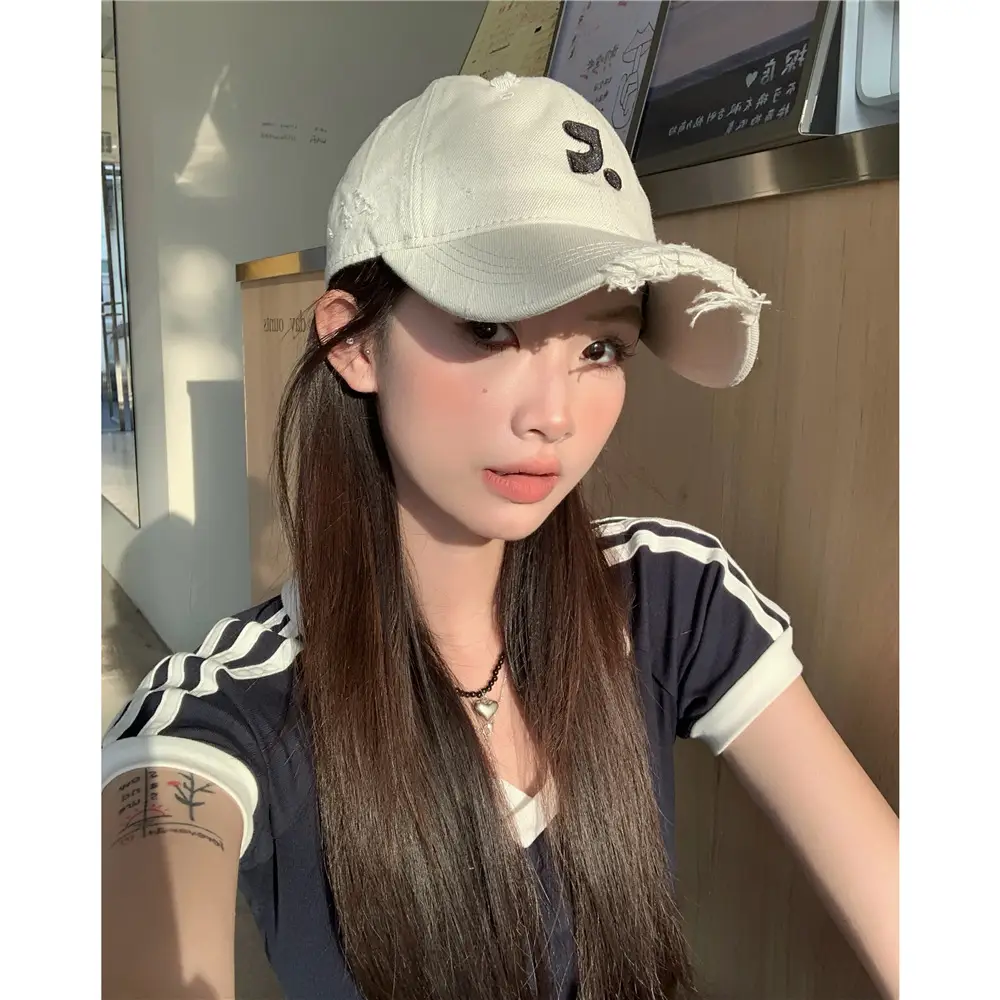 Susu Cherry Embroidered Baseball Cap Black - Image 11