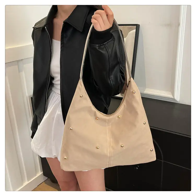 Black Velvet Shoulder Bag for Women 2025 New Arrival — feature 15