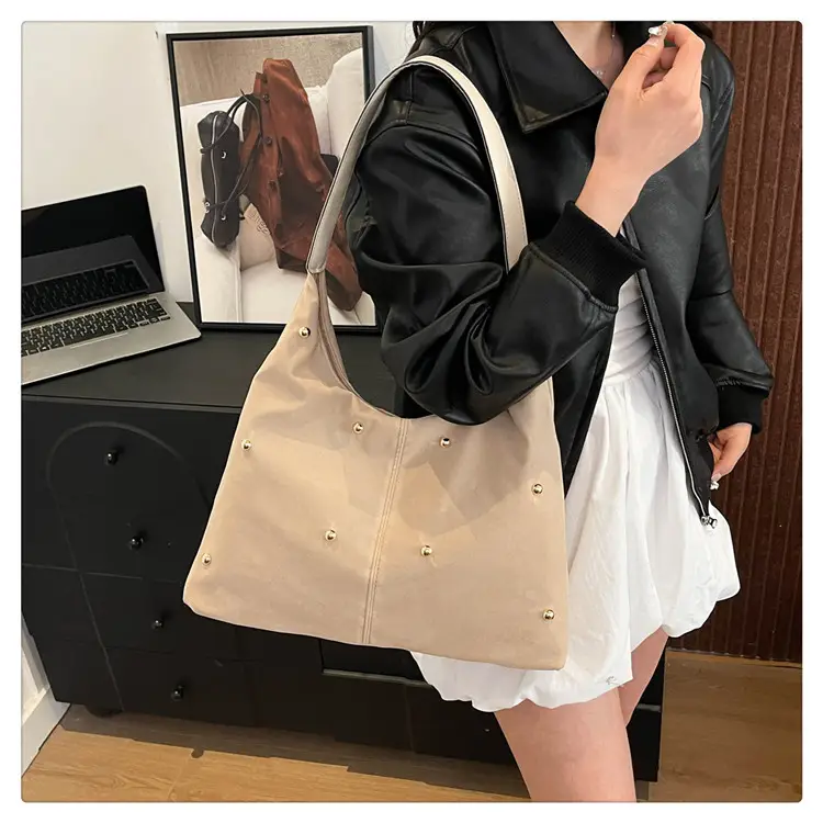 Black Velvet Shoulder Bag for Women 2025 New Arrival — feature 17