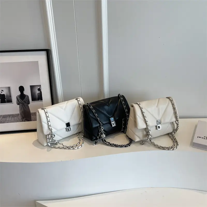 White Embroidered Chain Shoulder Bag for Women 2026 - Image 6
