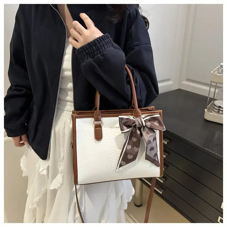 White Red Bow Shoulder Bag for Women 2025 — feature 16