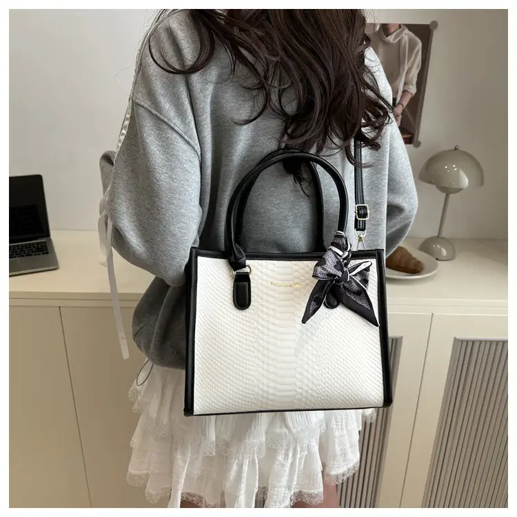 White Red Bow Shoulder Bag for Women 2025 — feature 23