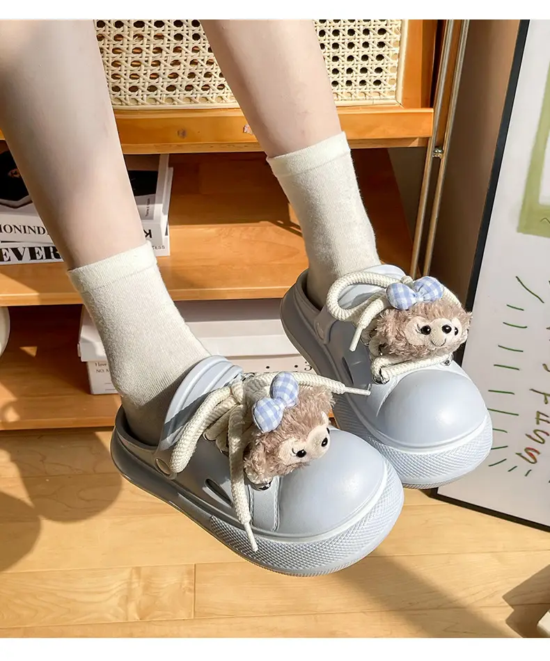 Cute Cartoon Hole Shoes Women's Pink White Thick Sole Sandals — feature 15