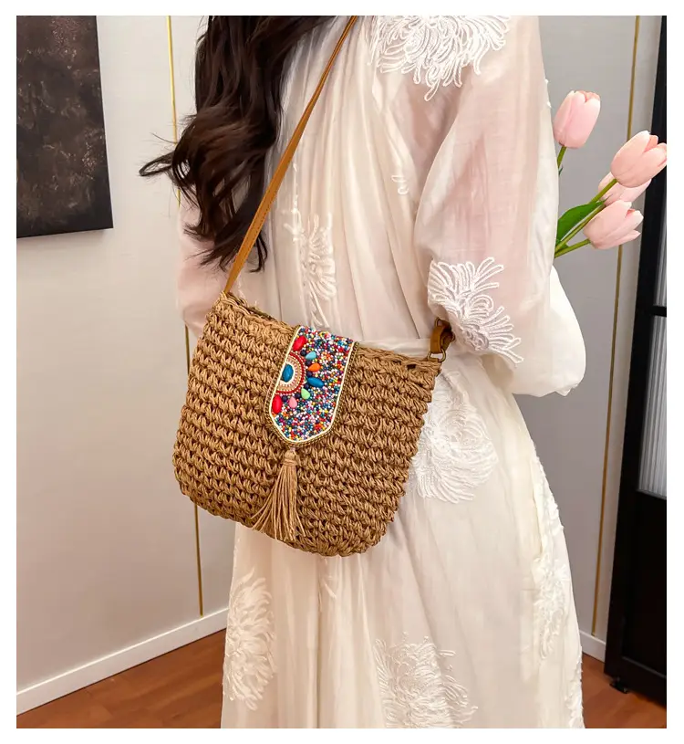 New Raceway Woven Shoulder Bag for Women — feature 1