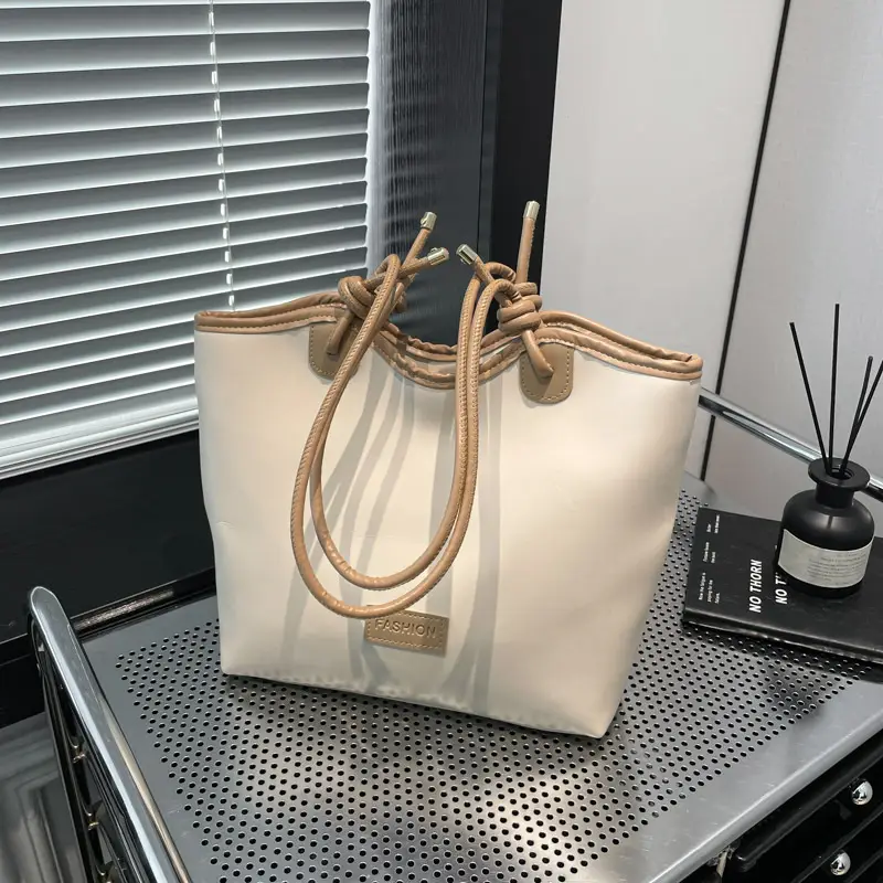 Women's Beige Straw Tote Bag with Leather Handles - Image 5