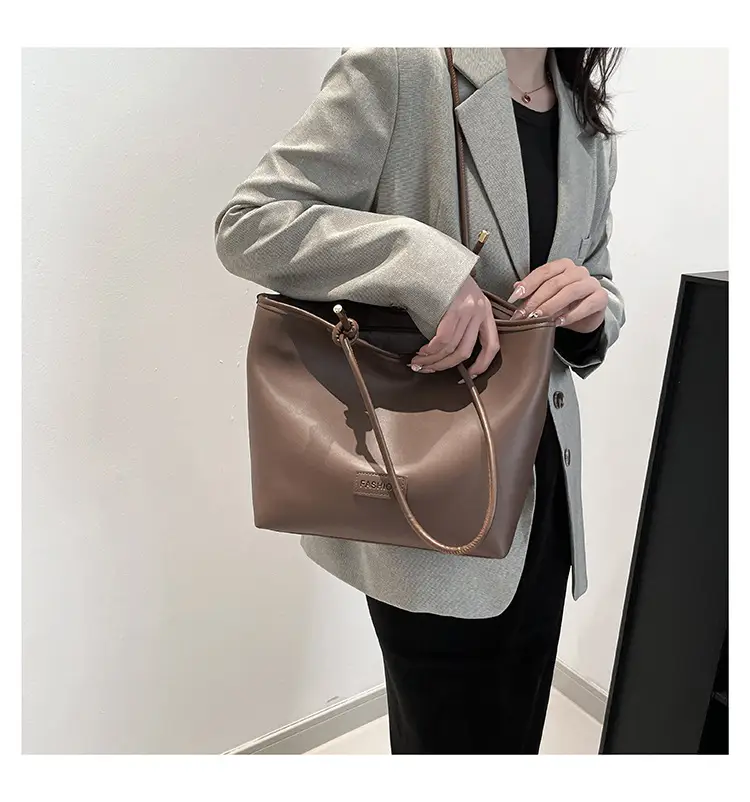 Women's Beige Straw Tote Bag with Leather Handles — feature 14