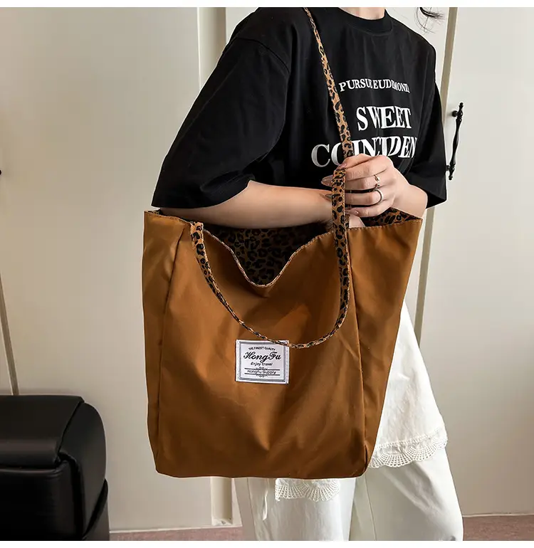 Women Leopard Print Canvas Shoulder Bag 2025 — feature 14