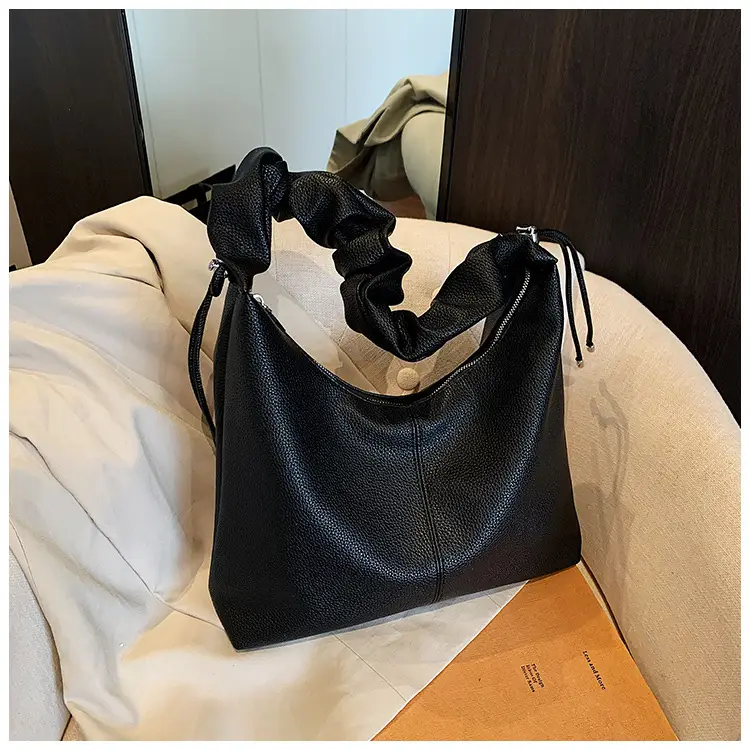 Women's Cream Pleated Shoulder Bag Large Capacity Summer 2025 — feature 16