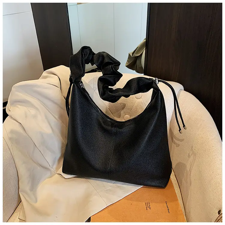 Women's Cream Pleated Shoulder Bag Large Capacity Summer 2025 — feature 17