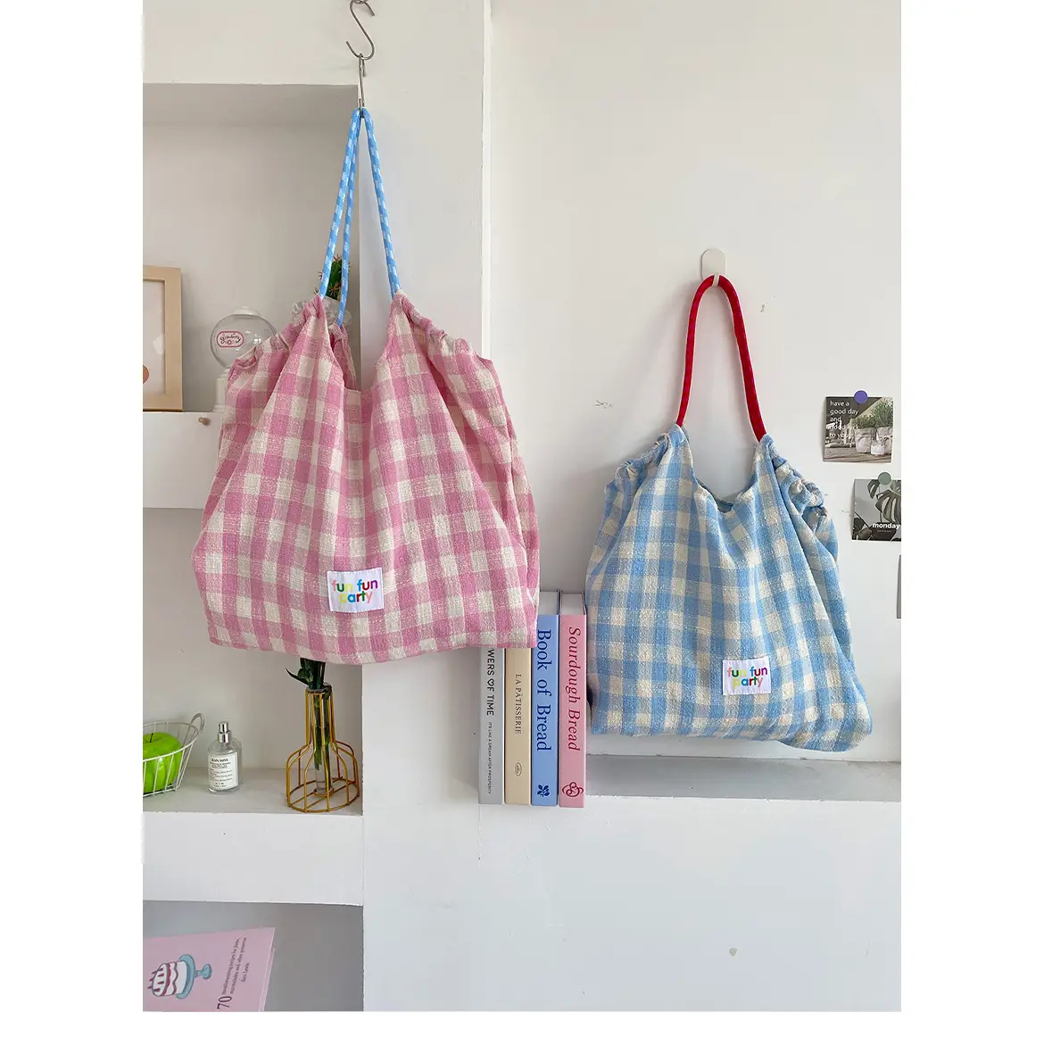 Fresh Plaid Shoulder Tote Bag Large Capacity Commuter Bag — feature 2