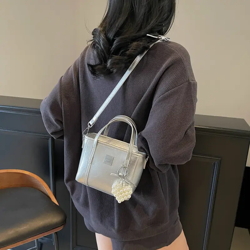 Women's Western Style Pearl Bucket Bag Cream