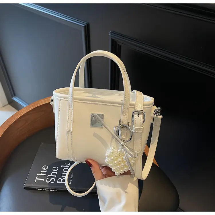 Women's Western Style Pearl Bucket Bag Cream — feature 21