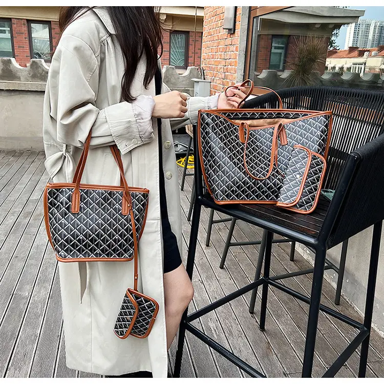 Trendy Black Quilted Women's Multi-Piece Handbag Set — feature 23