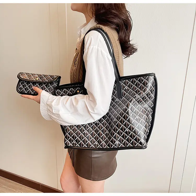 Trendy Black Quilted Women's Multi-Piece Handbag Set — feature 27