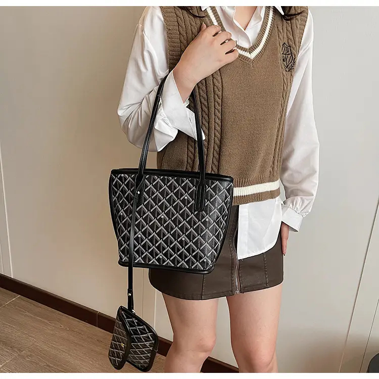 Trendy Black Quilted Women's Multi-Piece Handbag Set — feature 29