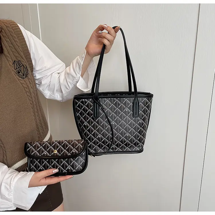 Trendy Black Quilted Women's Multi-Piece Handbag Set — feature 31
