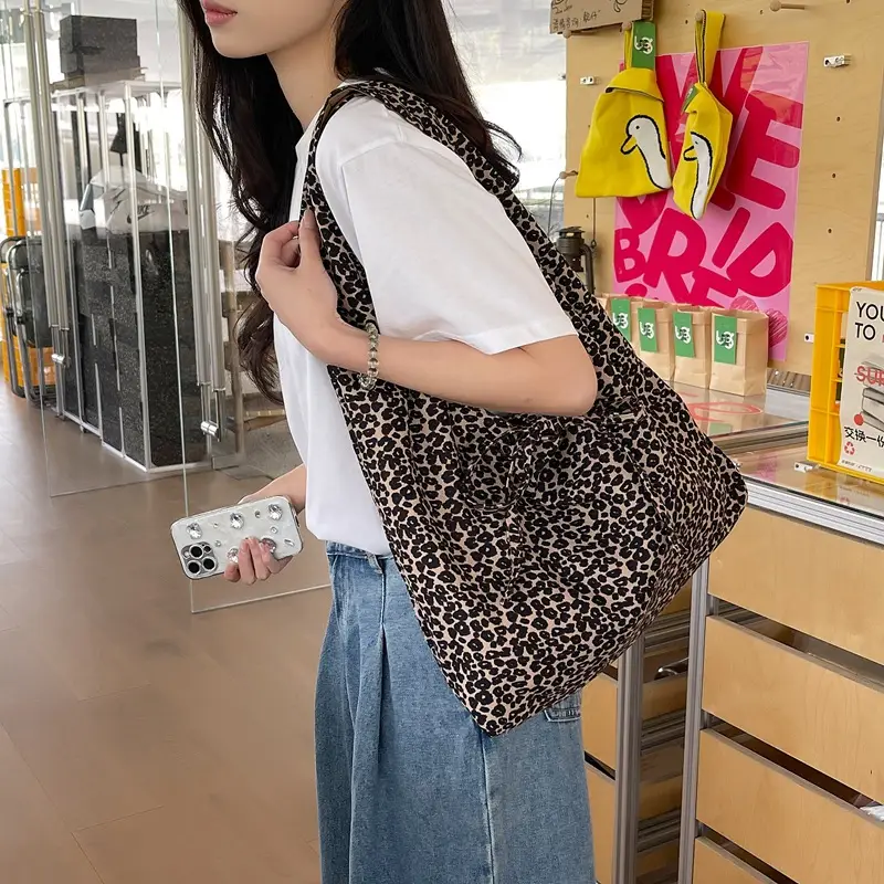 Leopard Print Shoulder Bag Large Capacity Fashion Tote — feature 15